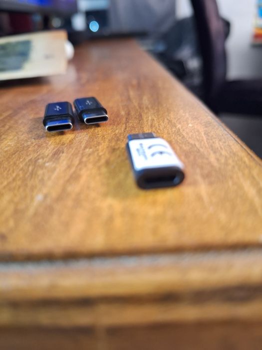 Преходник за зарядно от Type B  към C