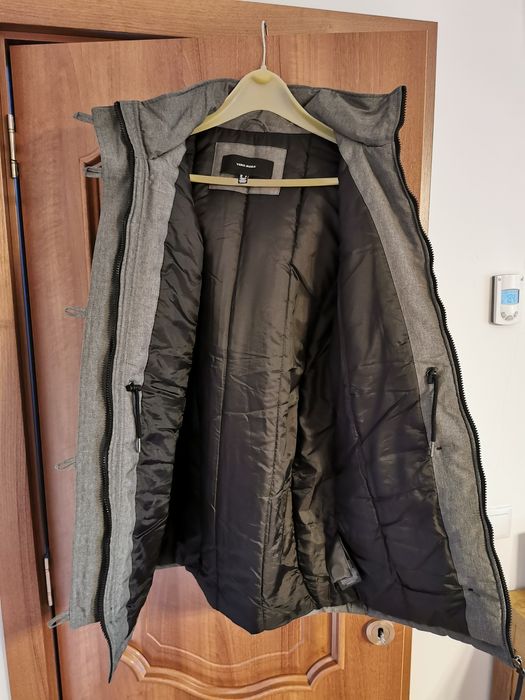 Vând Haină / Geacă iarnă Vero Moda, nouă, lungă, culoare gri