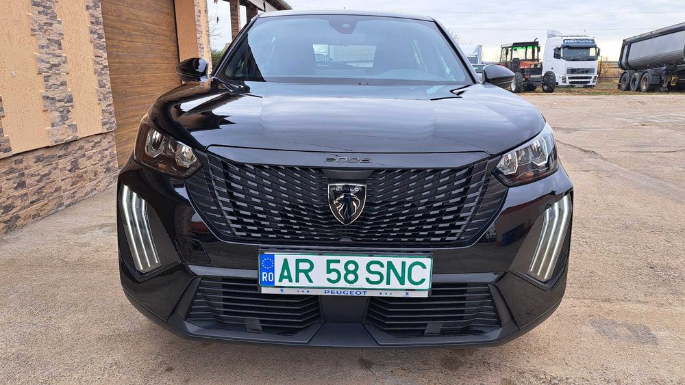 Peugeot 2008 electric, an 2024, baterie 50kW, 136CP, 2800km, garantie