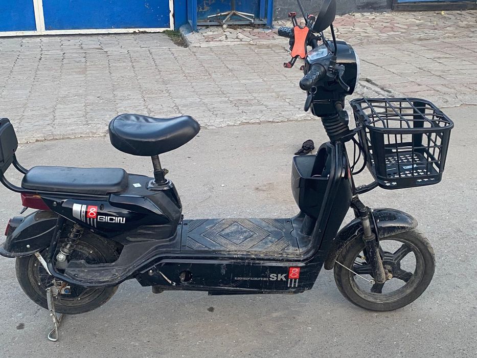 Электро скутер ska8