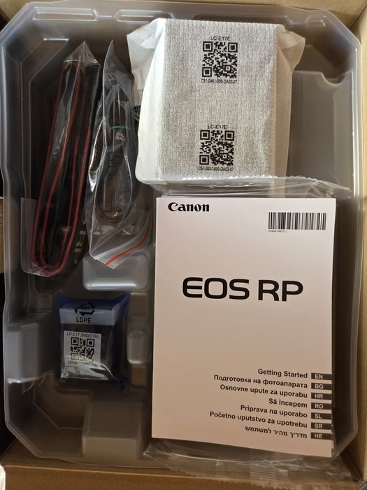 Vând Canon EOS RP – Full Frame, 26.2 MP – NOU, sigilat, cu garanție 24 luni