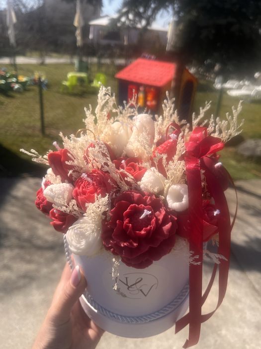 Букет от соеви свещи