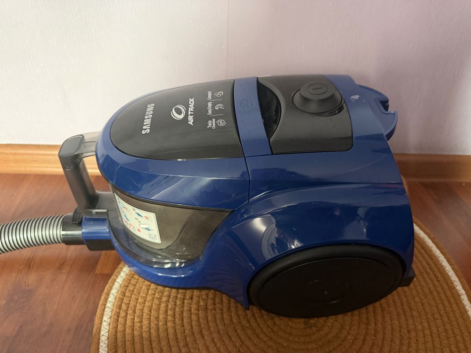 Пылесос Samsung Air Track
