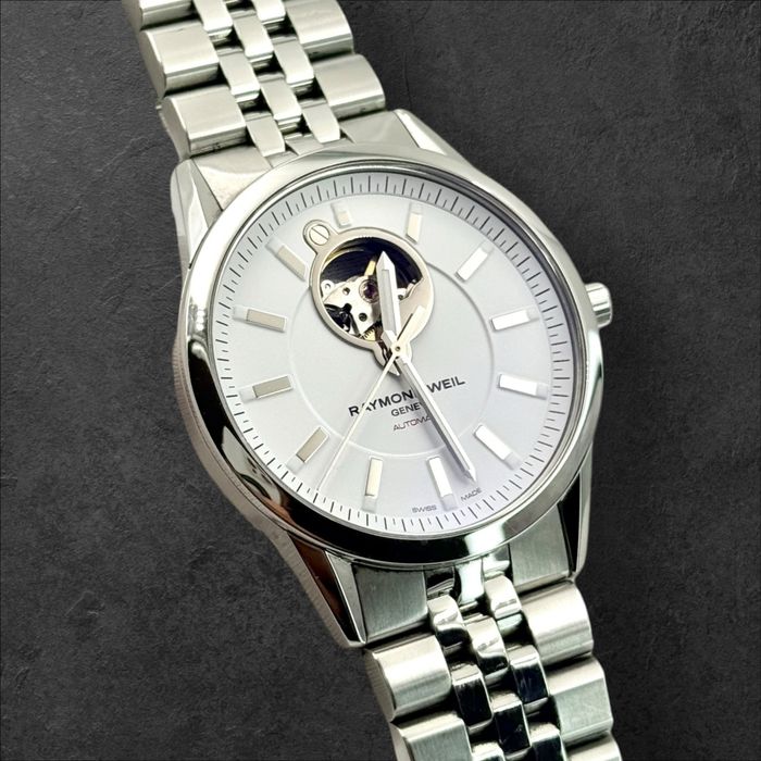 RAYMOND WEIL Freelancer Open Heart нов модел мъжки часовник
