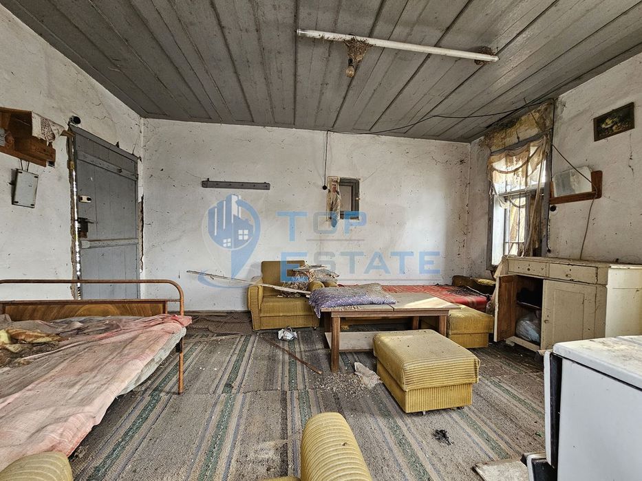 Продава се Къща в с. Горски Сеновец, Област Велико Търново - 50 кв.м за 120 €/кв.м - Снимка #3