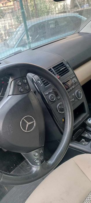 Mercedes A-Class W169 180 CDI на части