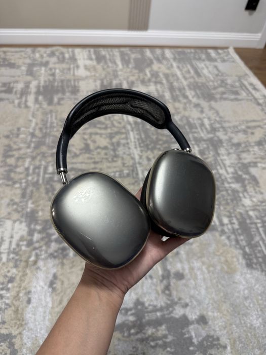 Продам Airpods Max