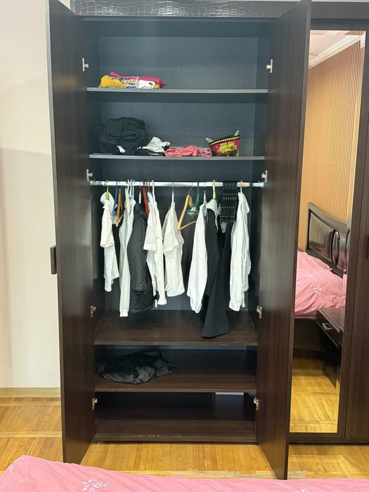 Спальний гарнитур