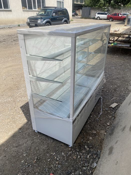 Витринный холодильник