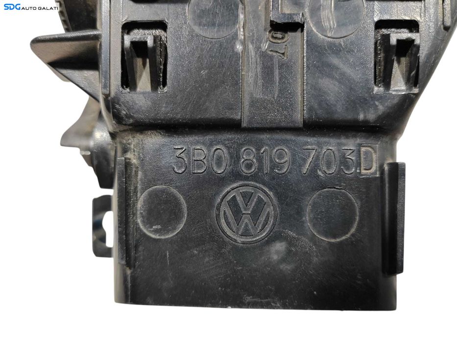Gura Grila Aerisire Ventilatie Bord Stanga Volkswagen Passat B5 B5.5 1997 - 2005 Cod 3B0819703 [L6360]