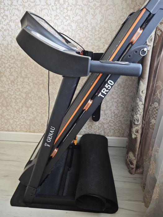 Беговая дорожка Genau TR50