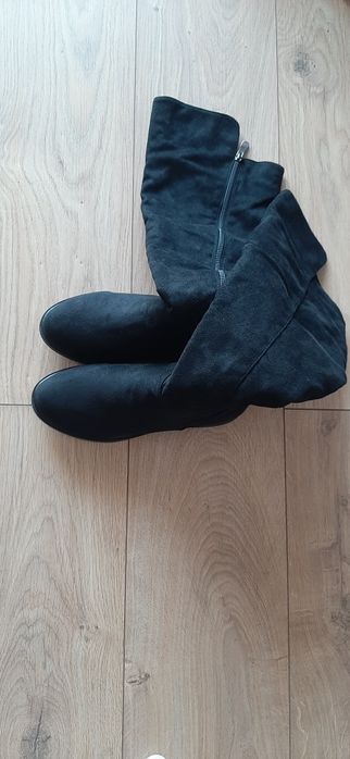 Cizme elegante peste genunchi