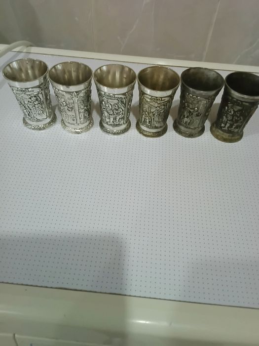 Продаю набор рюмок SILVER PLATED