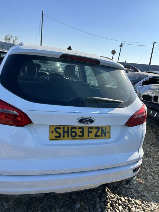 Haion cu lunetă Ford Focus 3 Break
