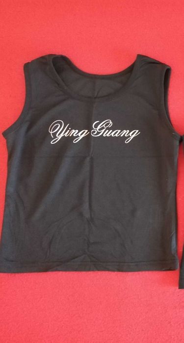 Къси блузки и потници памучни и изкуствени материи размери S и M