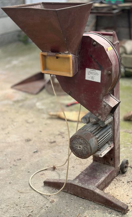 Монофазна фуражомелка