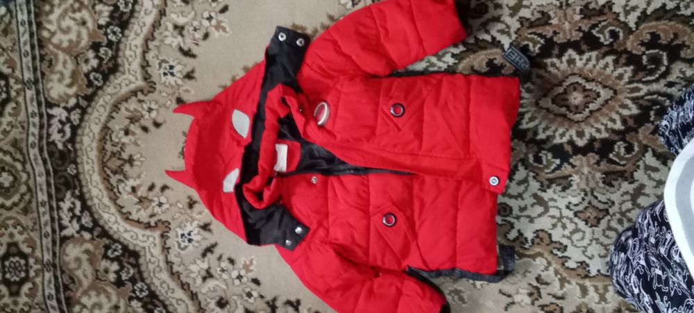Продам курточку.