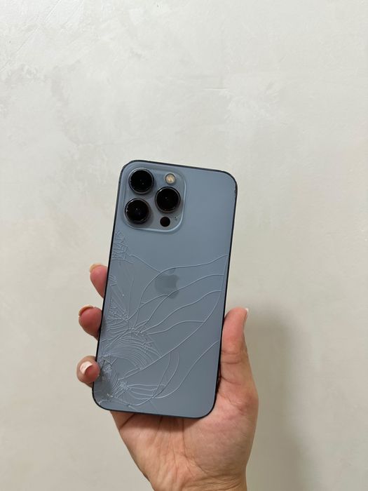 Iphone 13 pro  задний камера не работает