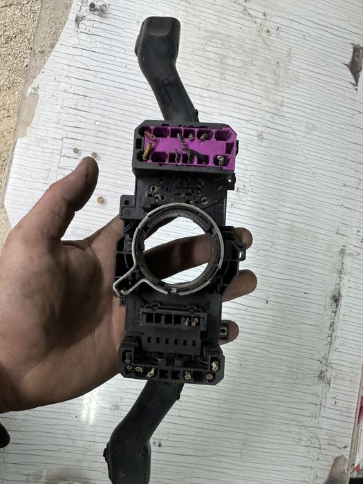 Лост за мигачи/Чистачки VW Golf 4 2001/2004Година