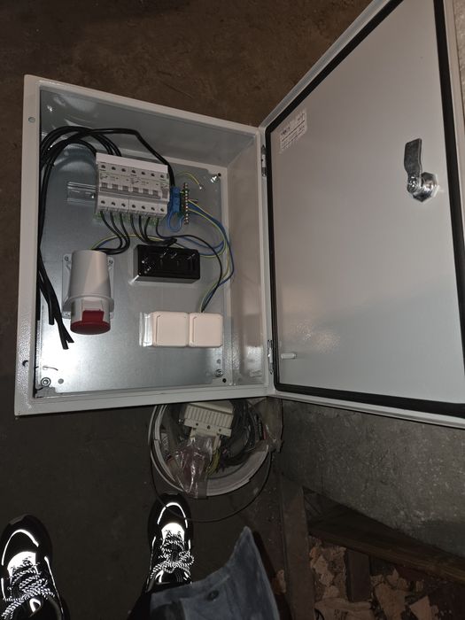 Ел табло за имот