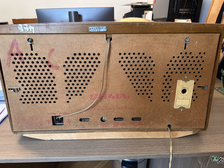 Vand Radio Vintage Sibiu • OLX.ro