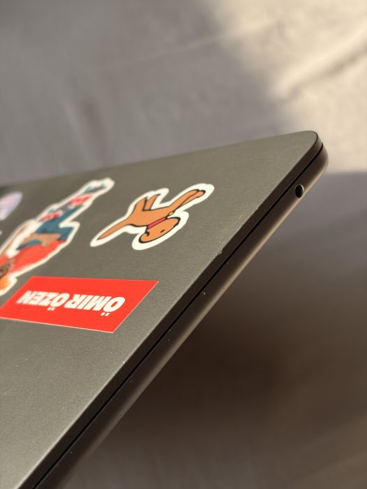 продам Macbook Air M2