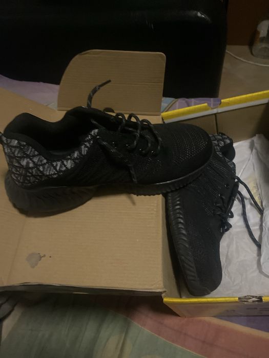 Обувки с бонбе нови