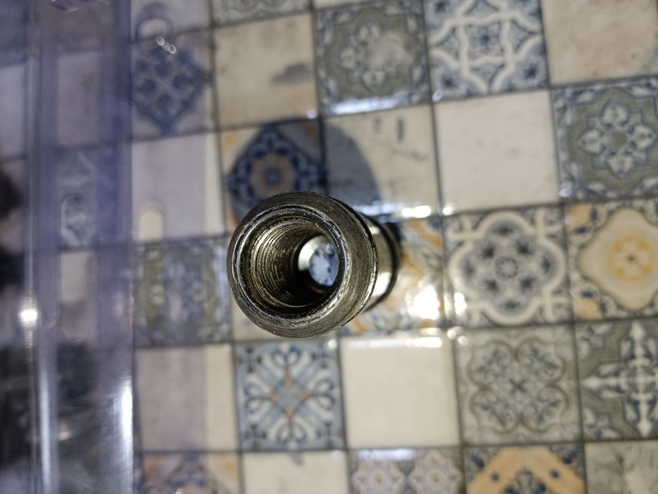 Продам бу колесные болты