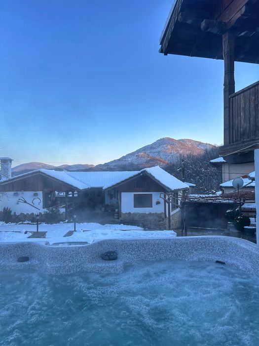 Къщи за гости „Шалаверовите къщи 1, 2 “в Еленския балкан