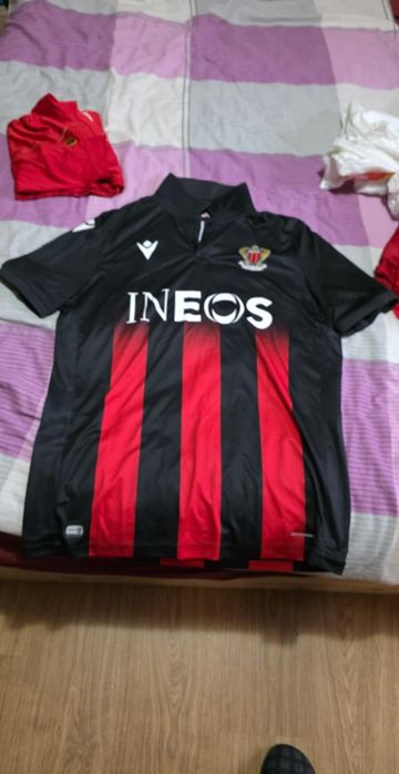 Фудбулни тениски