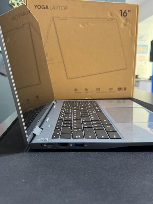Yoga Laptop J1 Grey - Touchscreen 16inch - 16GB RAM - 512GB ROM - Ryzen 3 3300U - Amprenta - NOU - Garantie