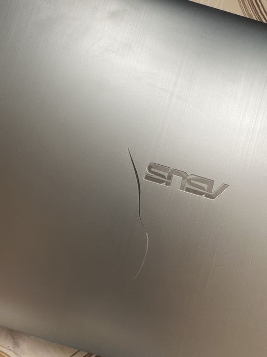 Vand laptop gaming !! Cititi descrierea urgent!!!