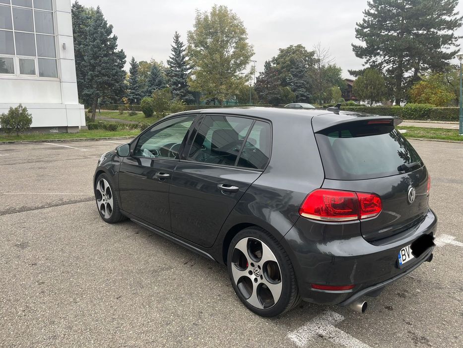 VW Golf 6 GTI , 211CP , EURO 5 full airbag , parcare laterală, RAR Aut