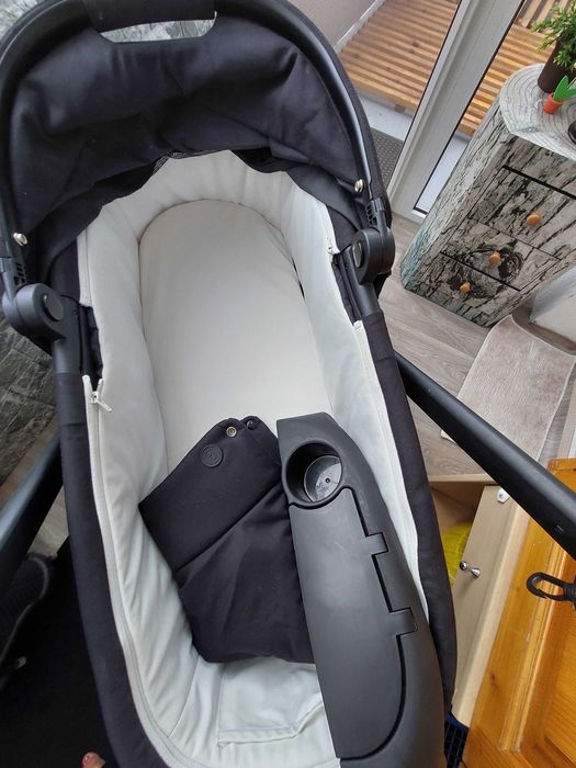 Бебешка количка Cybex Talos S Lux с черно шаси