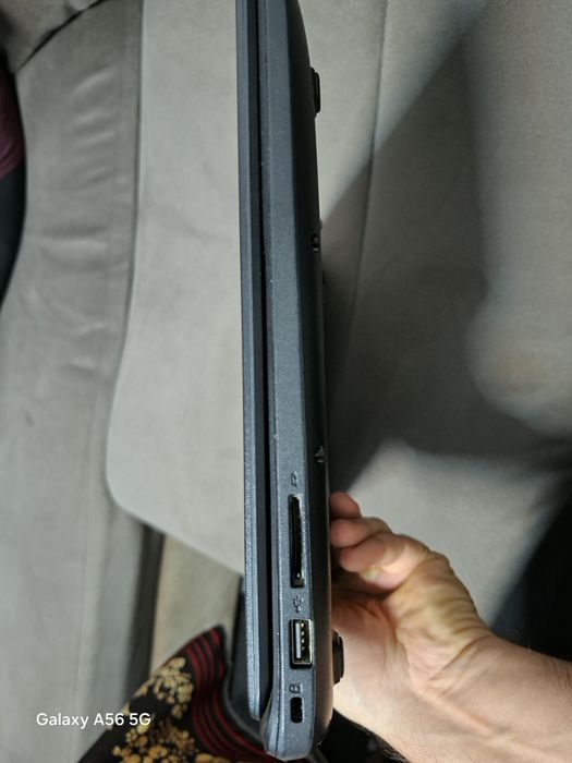 Лаптоп Packard bell