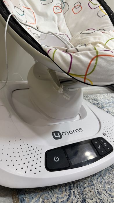 Шезлонг 4 Moms в отличном состоянии