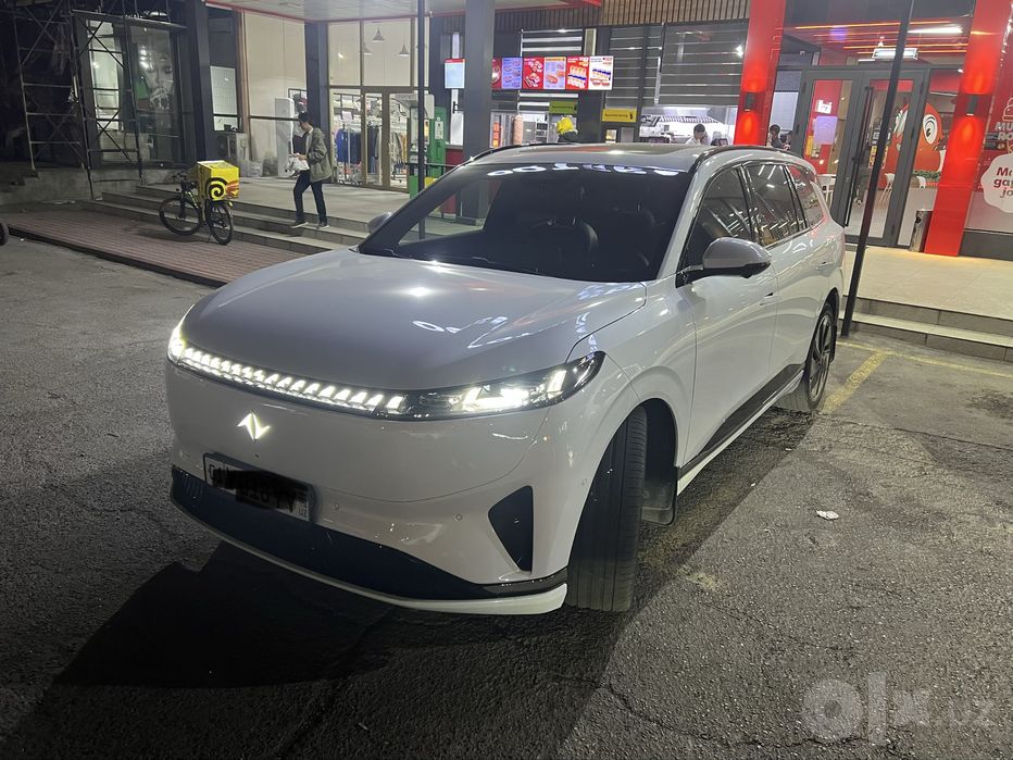 Dongfeng 008 ultra gibrid