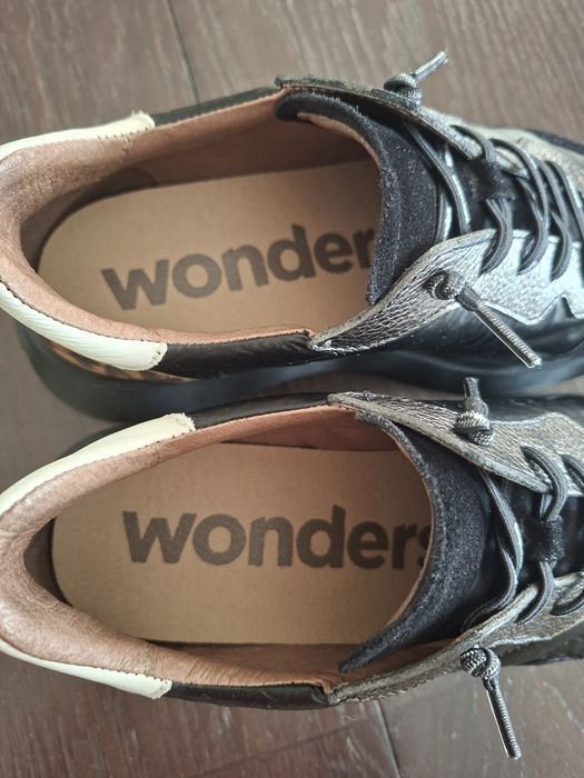 Сникърси WONDERS