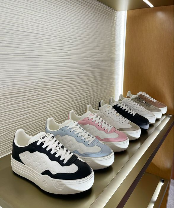 Adidasi Louis Vuitton