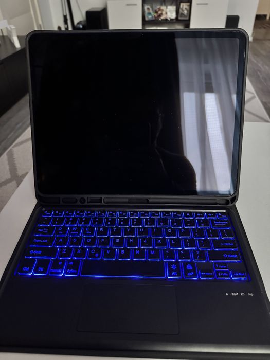 Husa ch tastatura Ipad air 13
