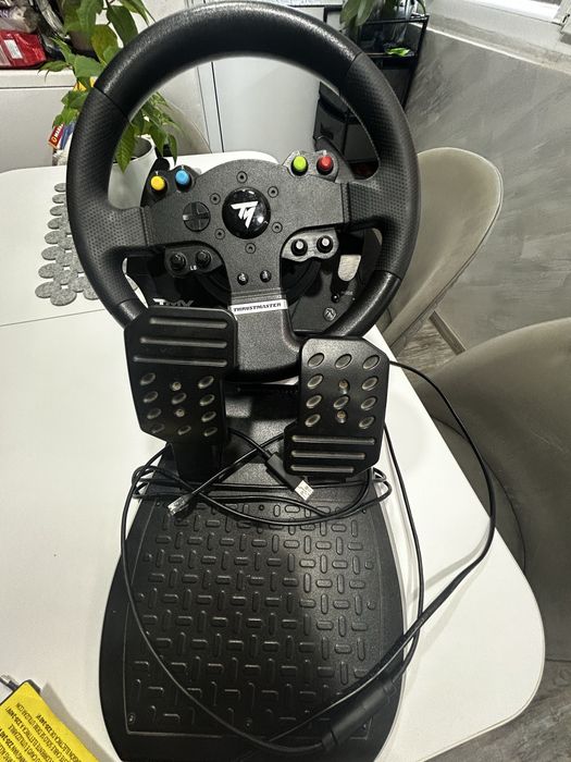 Геймърски Волан Thrustmaster TMX