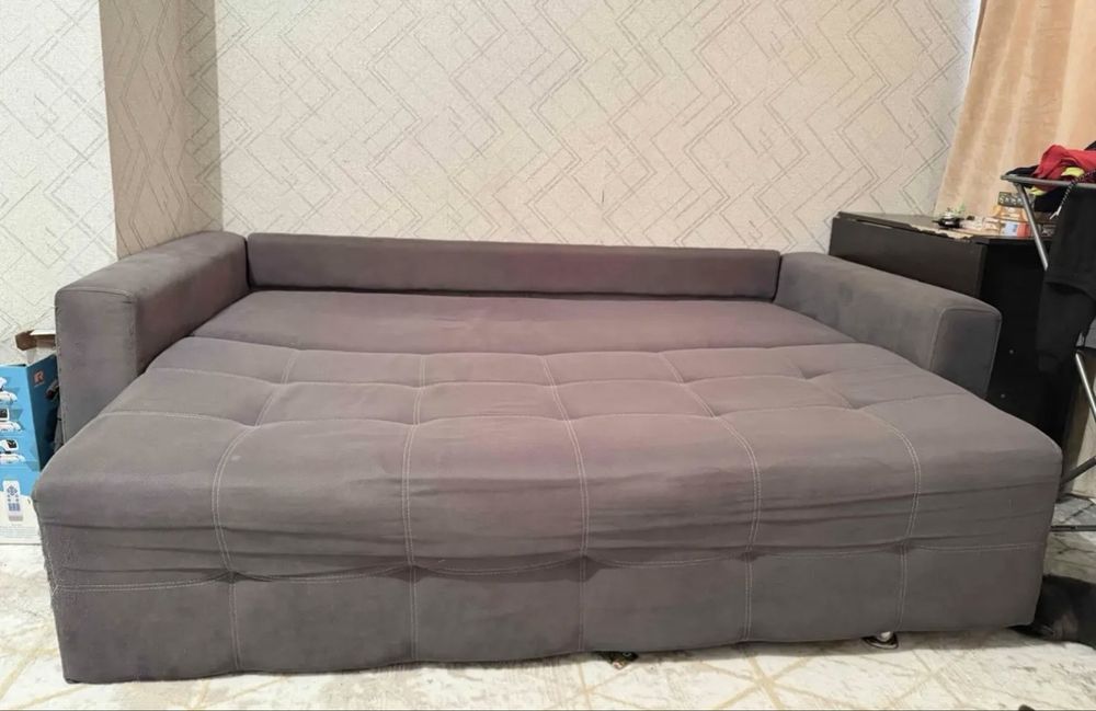 Срочно продам диван