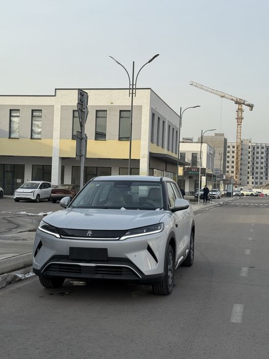 BYD Yuan up Smart drive 401 chegirma narxlada