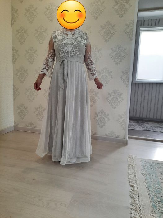 Продаётся платье вечернее цена 20000