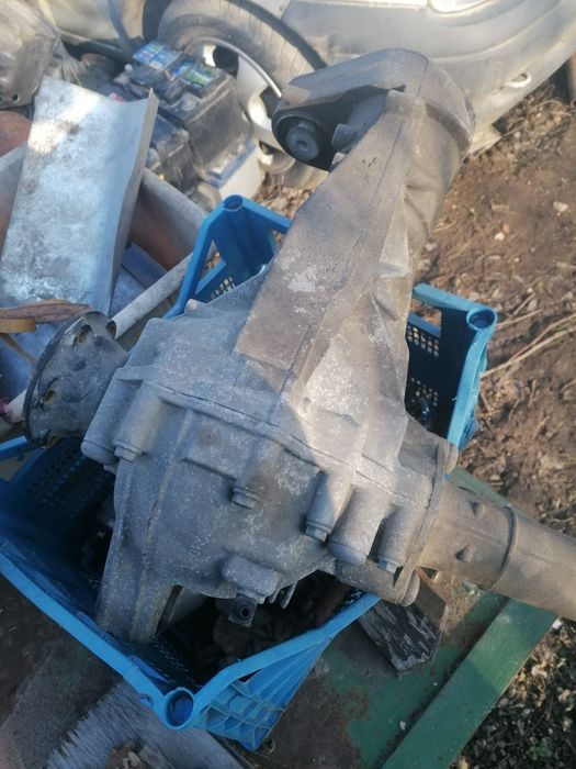 Продавам Преден дефренсял