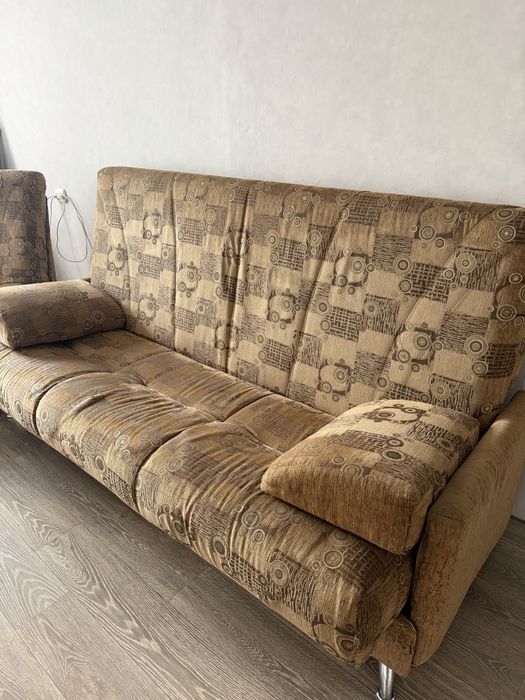 Продам диван и кресло