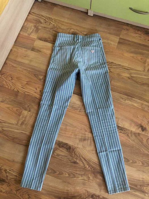 оригинални дънки Гес и страхотен спортен панталон