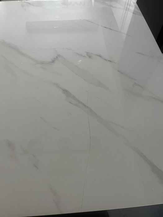 Masa extensibila ceramica aspect de marmura