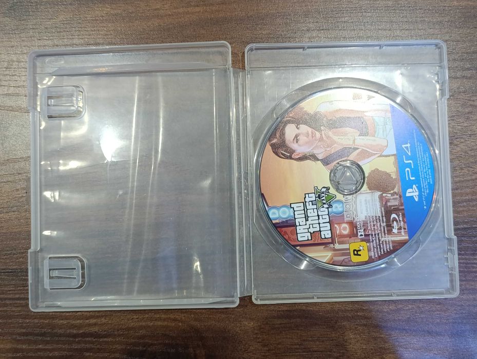 Диски на PlayStation 4