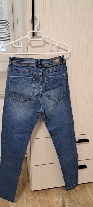 Blugi dama Zara 36